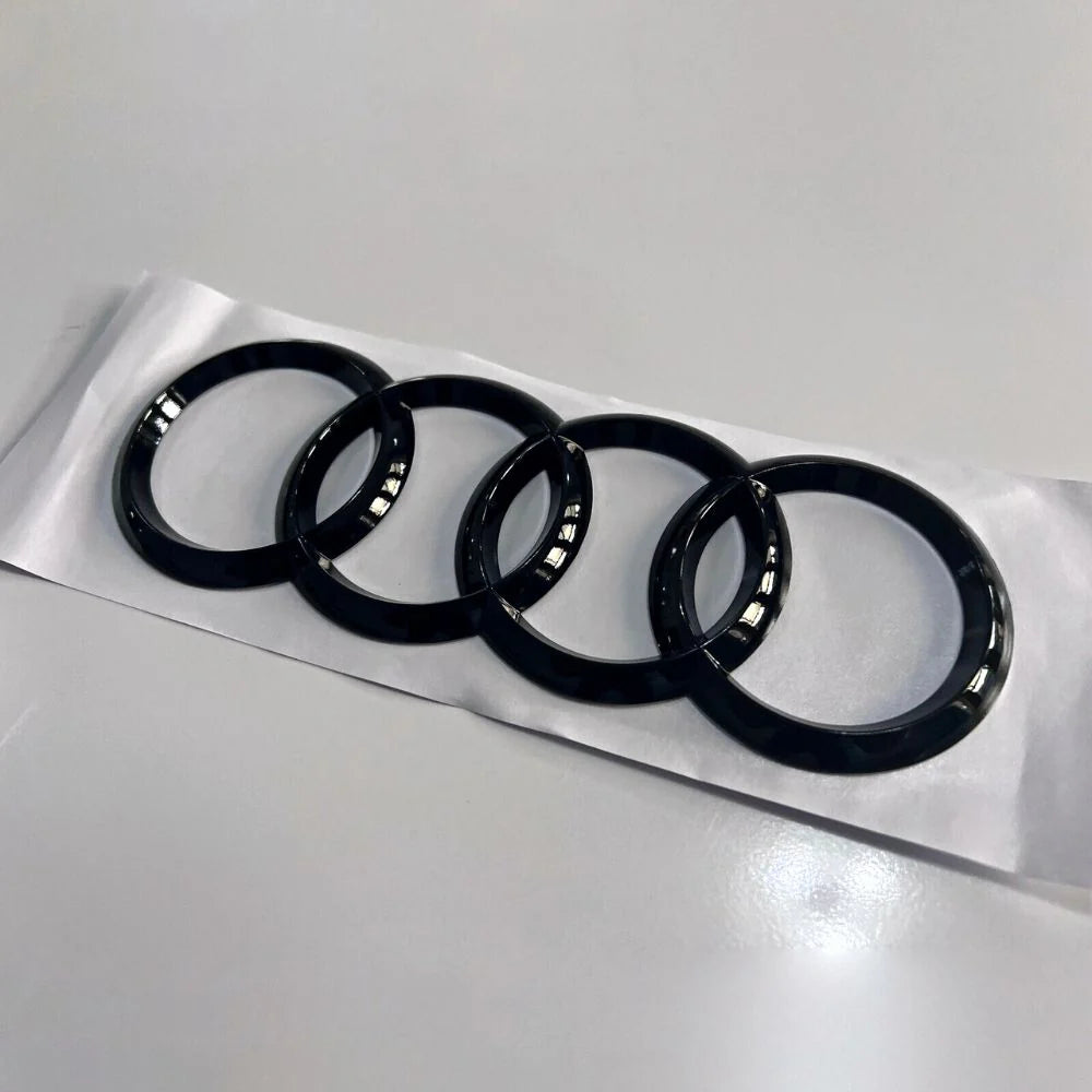 logo griglia audi A3 8V